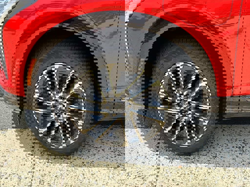 New 2025 Cadillac Optiq Sport 1 w/ LPO, Floor Liner Package image 7