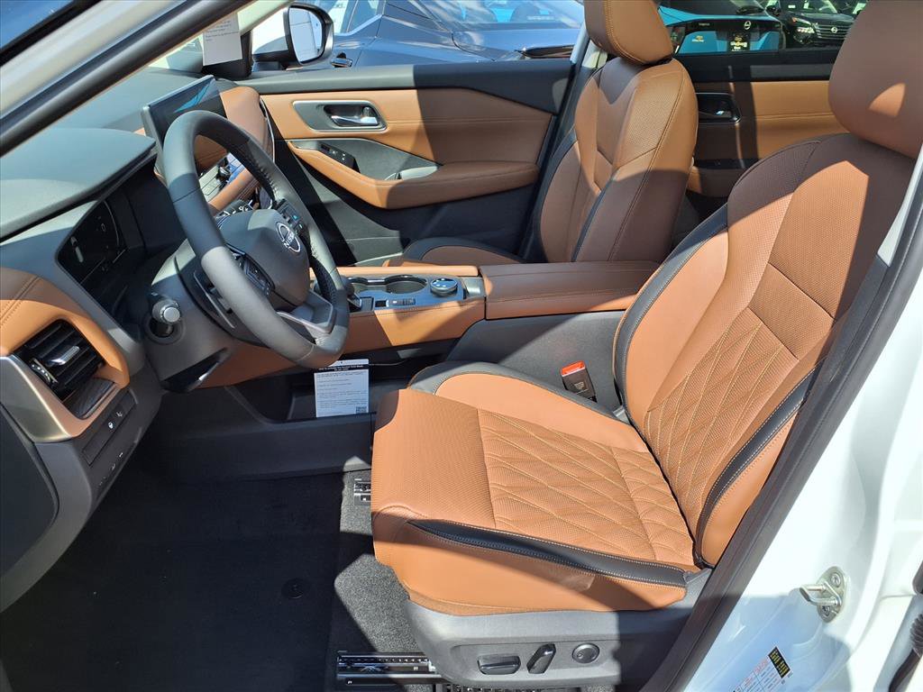 New 2026 Nissan Rogue Platinum image 4