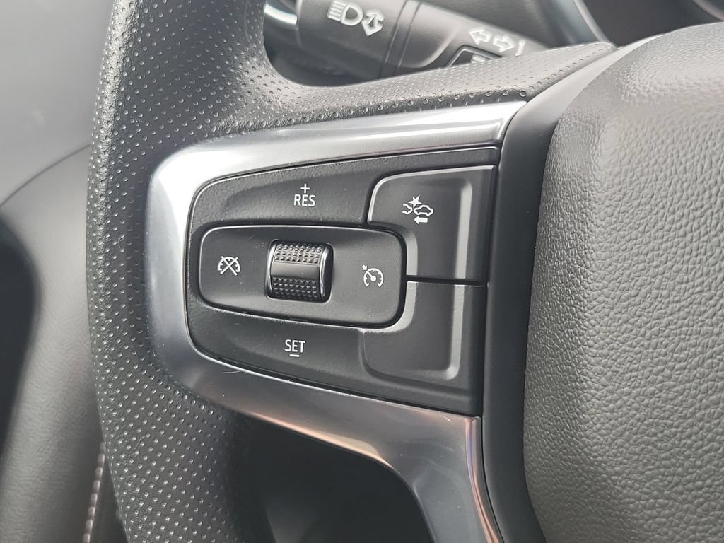 Used 2025 Chevrolet Blazer LT FWD image 28