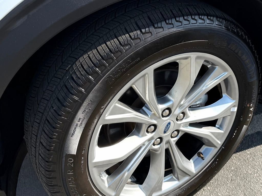 Certified 2023 Ford Explorer Limited image 13