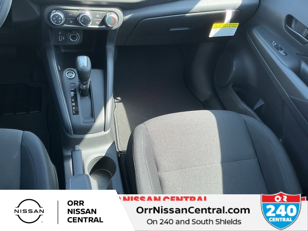 New 2025 Nissan Kicks Play S image 24