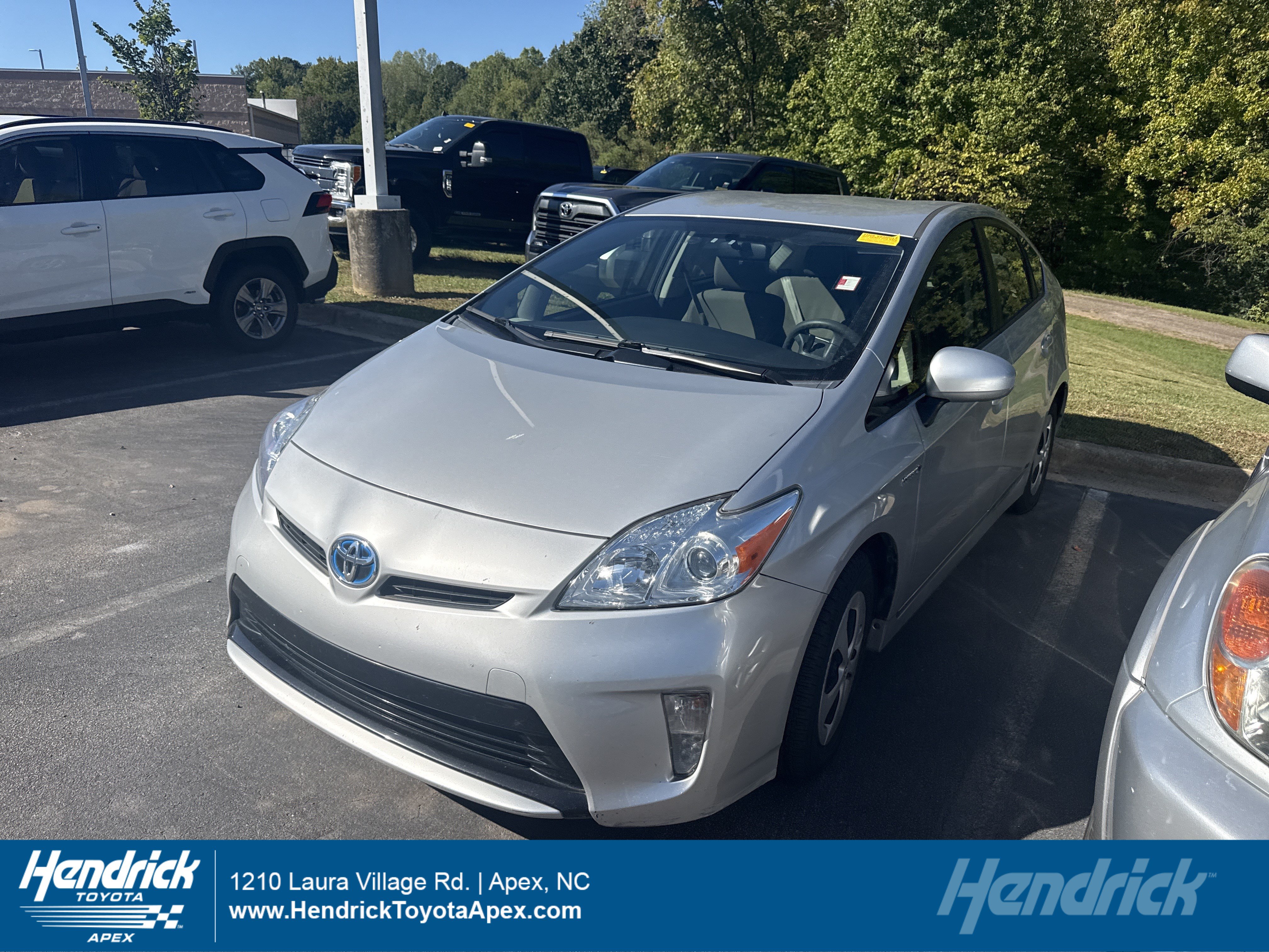 Used 2015 Toyota Prius Two FWD image 1