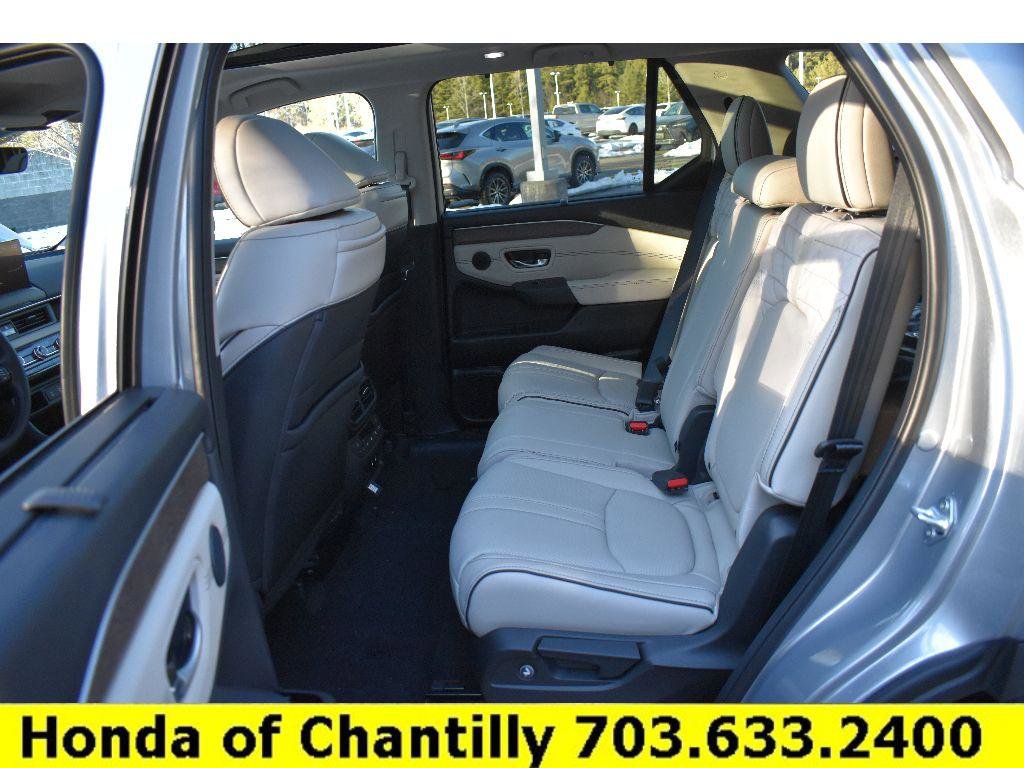 Used 2026 Honda Pilot Elite image 32