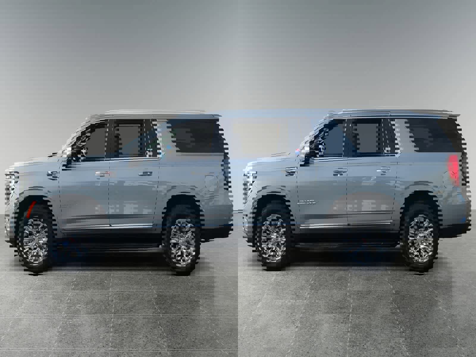 Used 2025 GMC Yukon XL Denali image 2