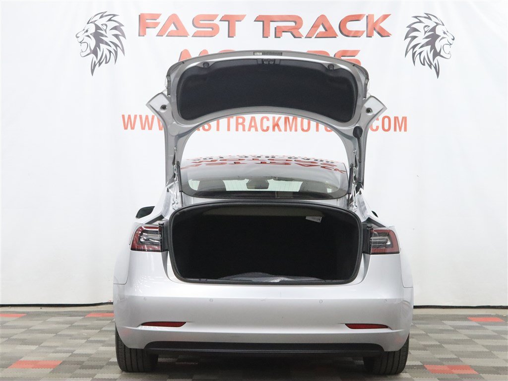 Used 2018 Tesla Model 3 Long Range RWD image 7