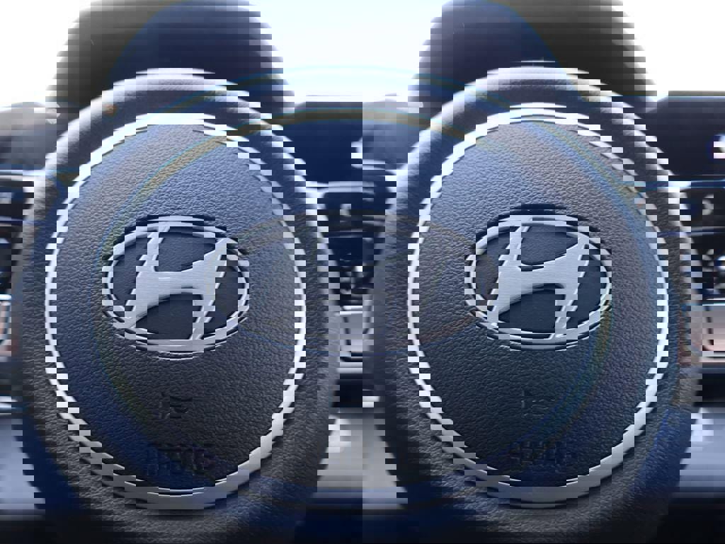 New 2026 Hyundai Elantra Limited image 29