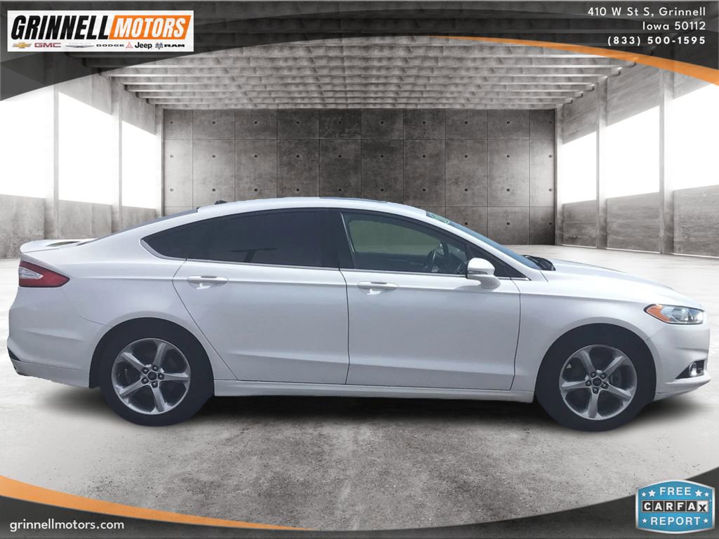 Used 2013 Ford Fusion SE FWD image 4