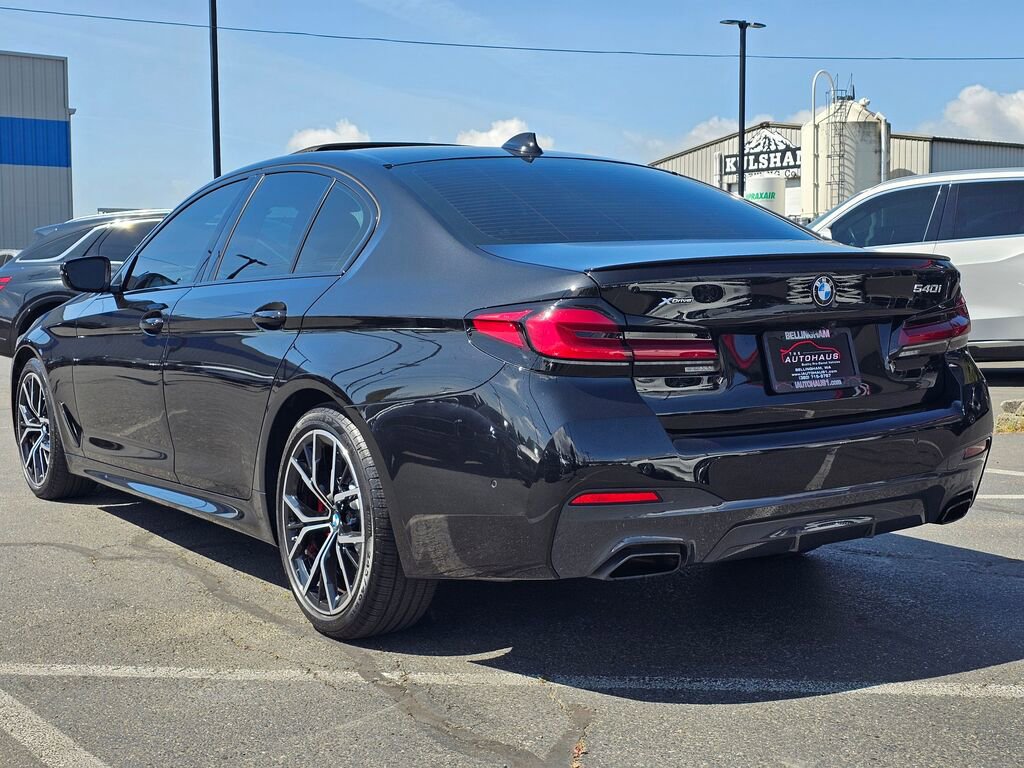 Used 2023 BMW 540i xDrive w/ M Sport Package AWD/4WD image 3