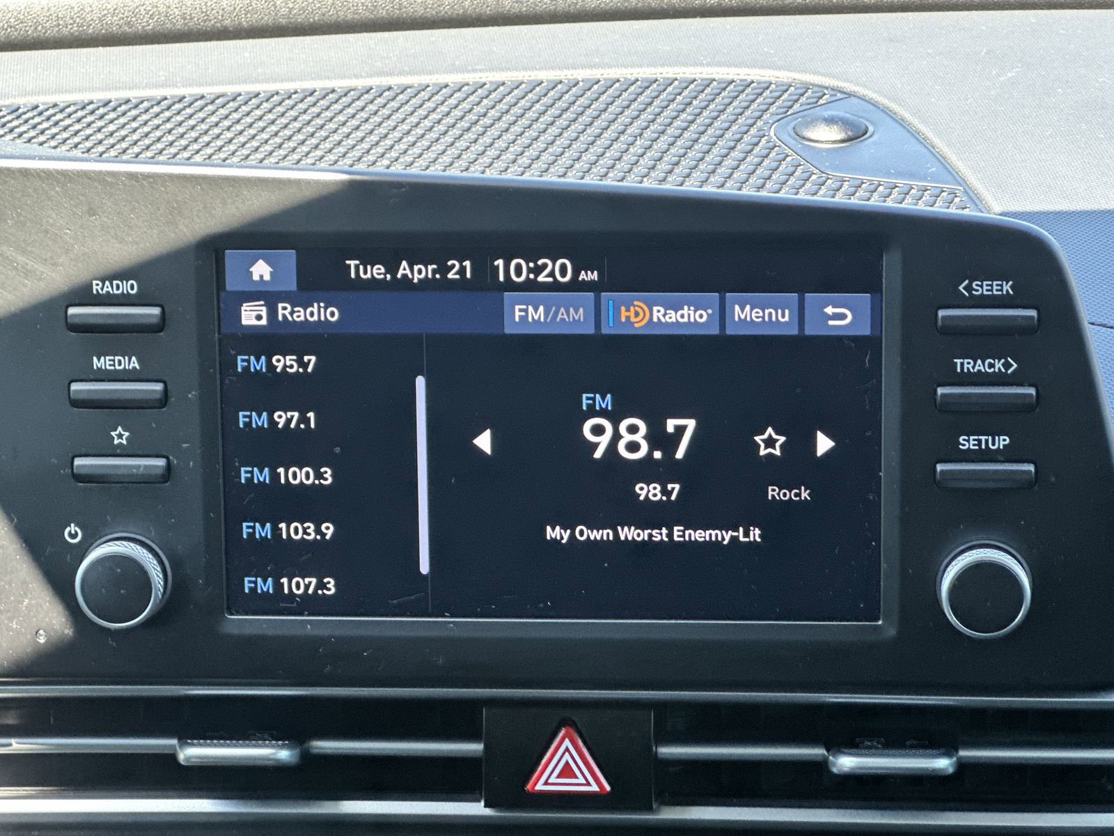 Used 2025 Hyundai Elantra SE FWD image 26