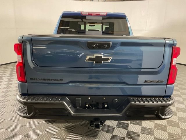 Used 2024 Chevrolet Silverado 1500 ZR2 w/ Technology Package AWD/4WD image 5