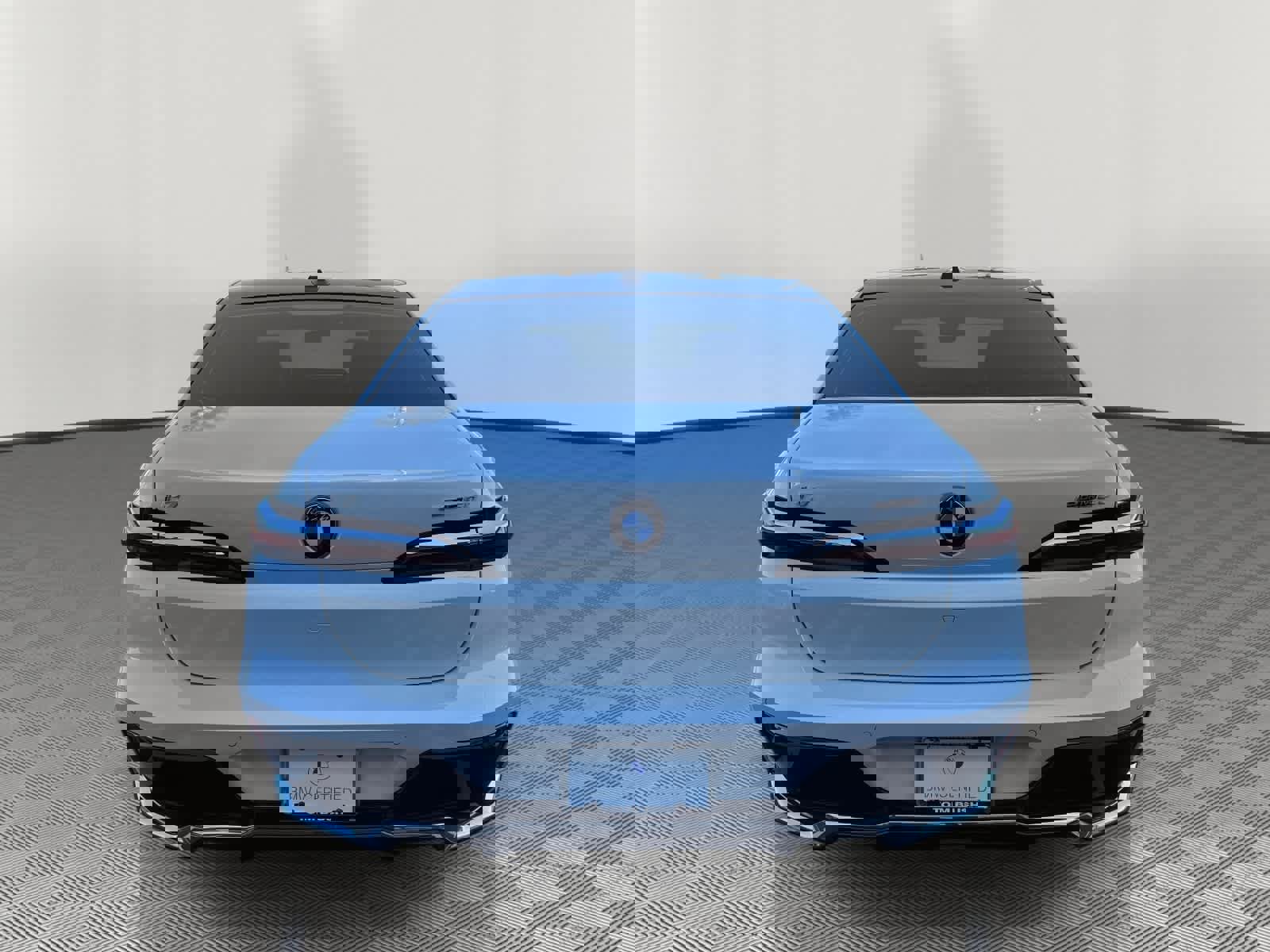 Certified 2025 BMW i7 eDrive50 w/ M Sport Package image 4