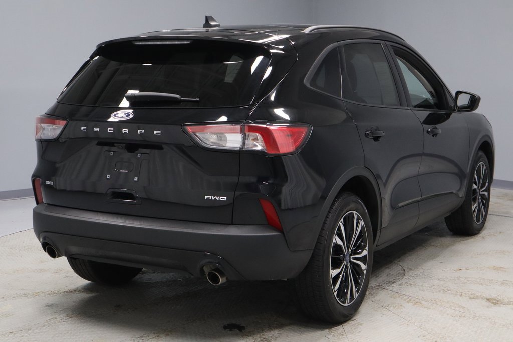 Certified 2022 Ford Escape SE w/ SE Sport Appearance Package image 11