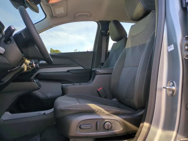New 2027 Chevrolet Bolt LT w/ Comfort Package FWD image 19