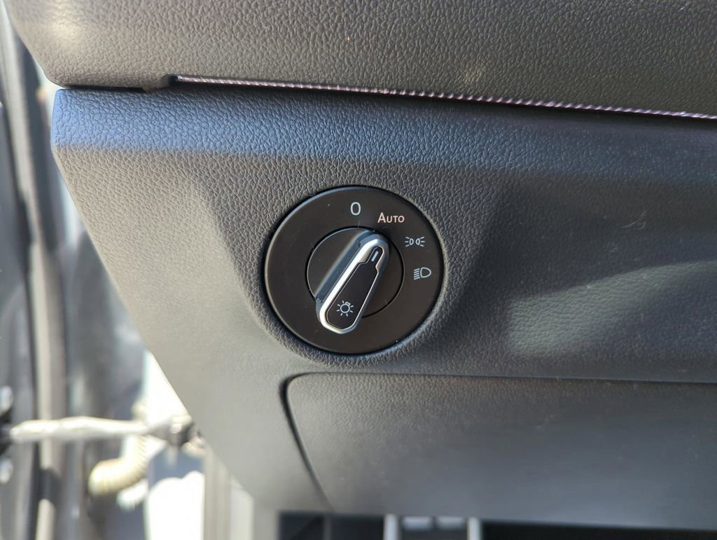 Used 2021 Volkswagen Jetta GLI Autobahn w/ GLI Autobahn Black Package image 34