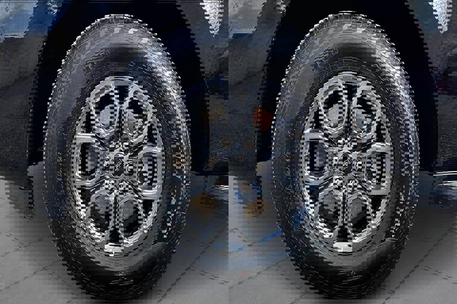 Certified 2025 Ford Expedition Active image 11