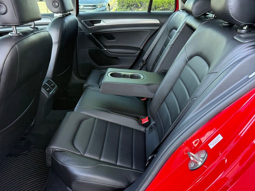 Used 2018 Volkswagen Golf Alltrack SEL image 30
