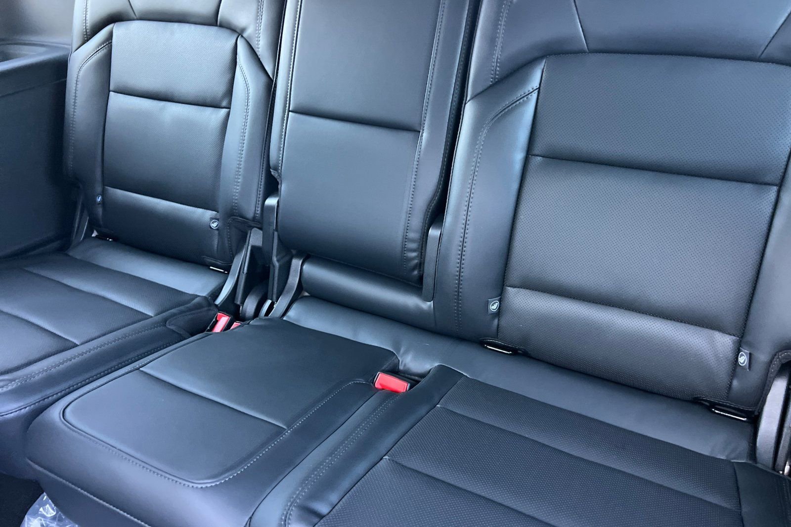 New 2026 Lincoln Navigator Reserve w/ Jet Appearance Package image 13