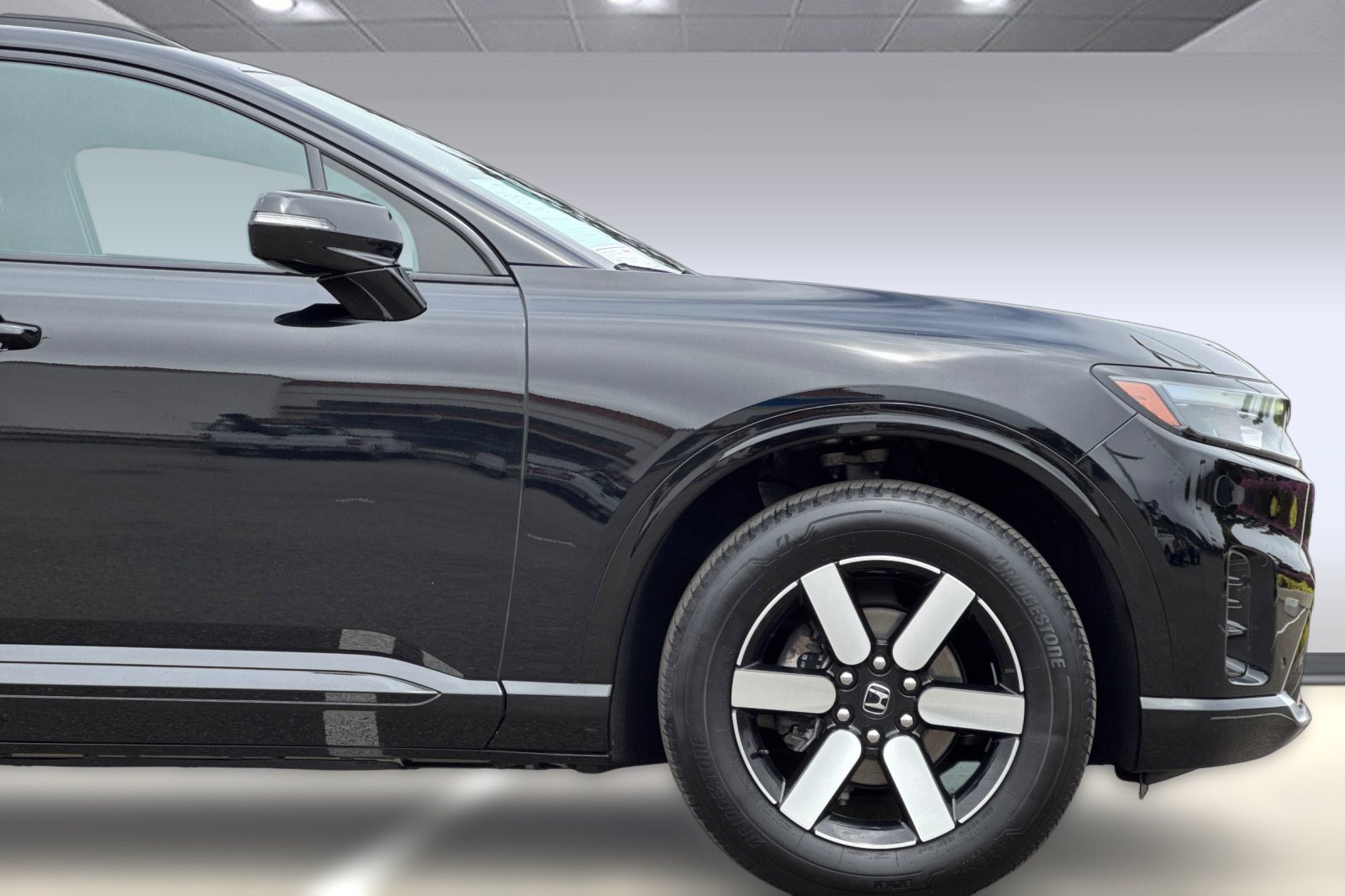Certified 2024 Honda Prologue Touring image 37