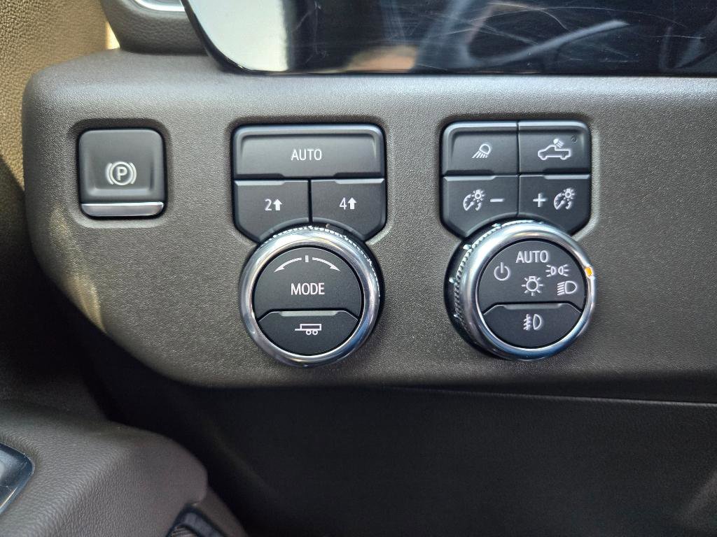 Used 2024 GMC Sierra 1500 SLT image 17