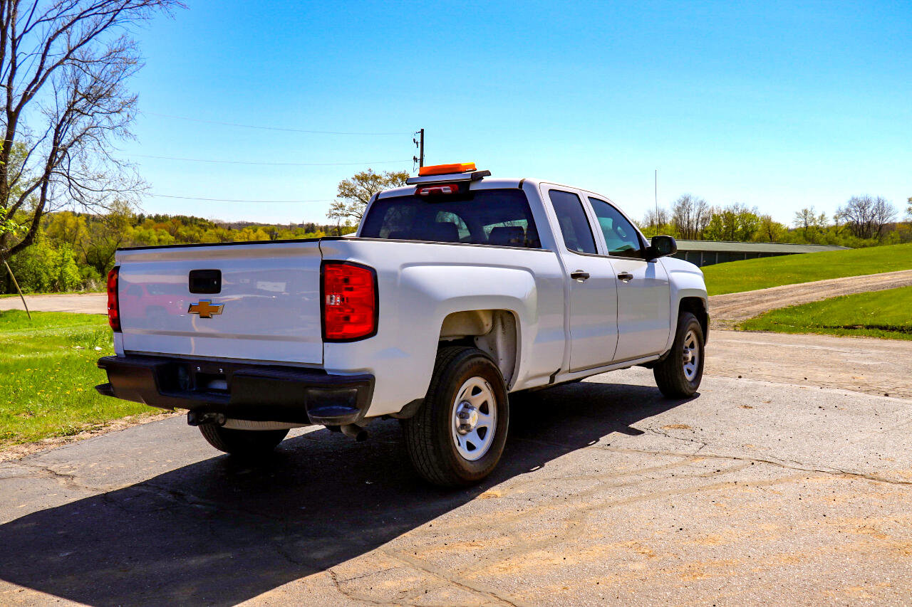 Used 2019 Chevrolet Silverado 1500 W/T w/ WT Convenience Package image 3
