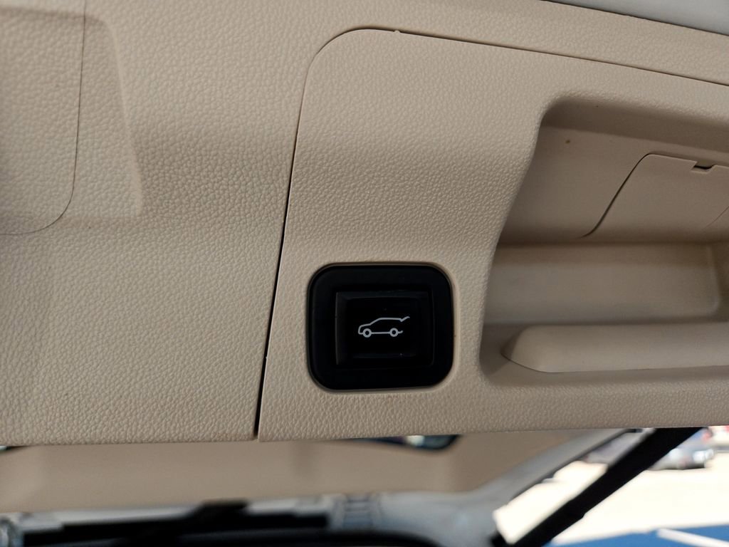 Used 2023 GMC Acadia Denali FWD image 32