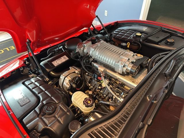 Used 2001 Chevrolet Corvette Coupe w/ Preferred Equipment Group2 RWD image 20