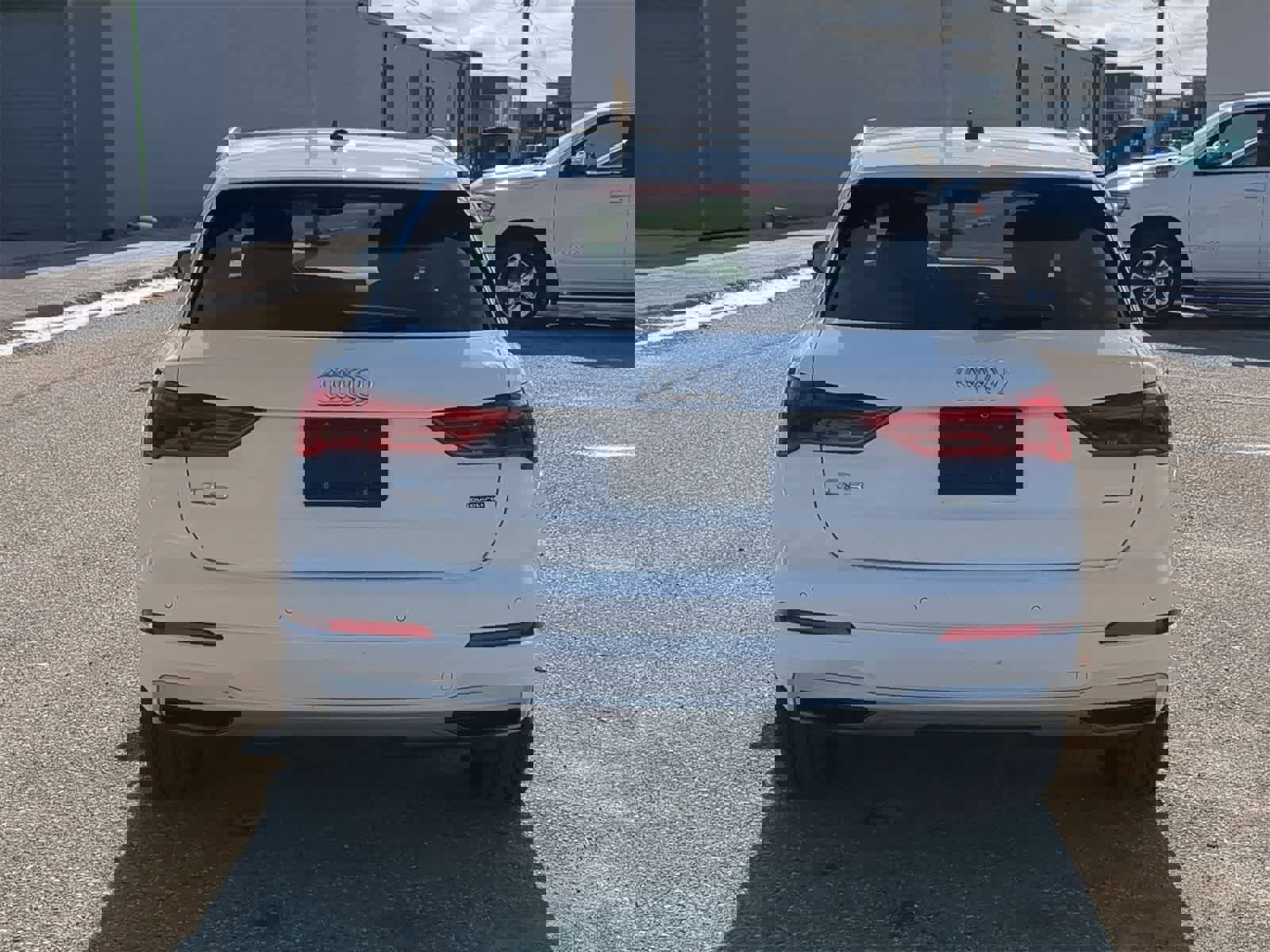 Used 2022 Audi Q3 2.0T Premium w/ Convenience Package image 13