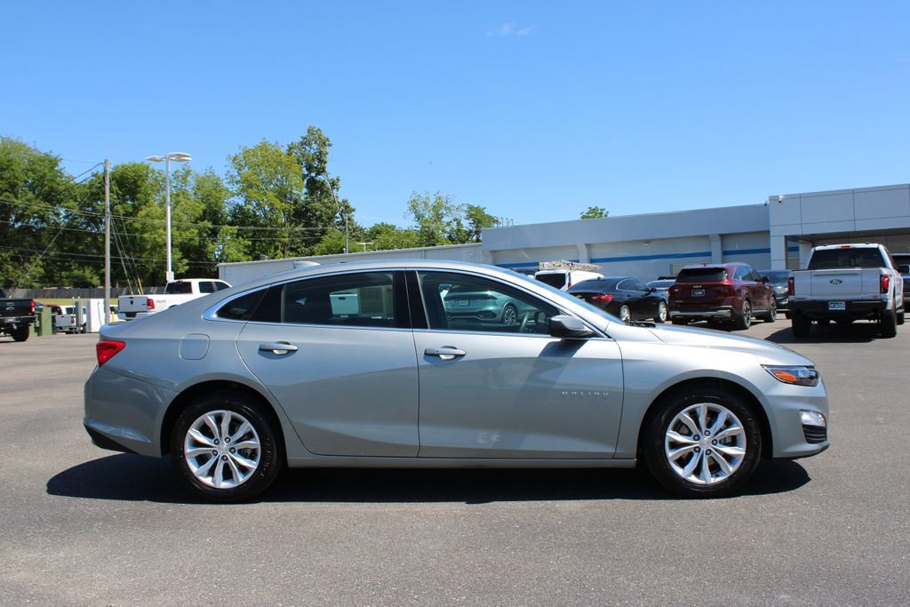 Used 2024 Chevrolet Malibu LT FWD image 11