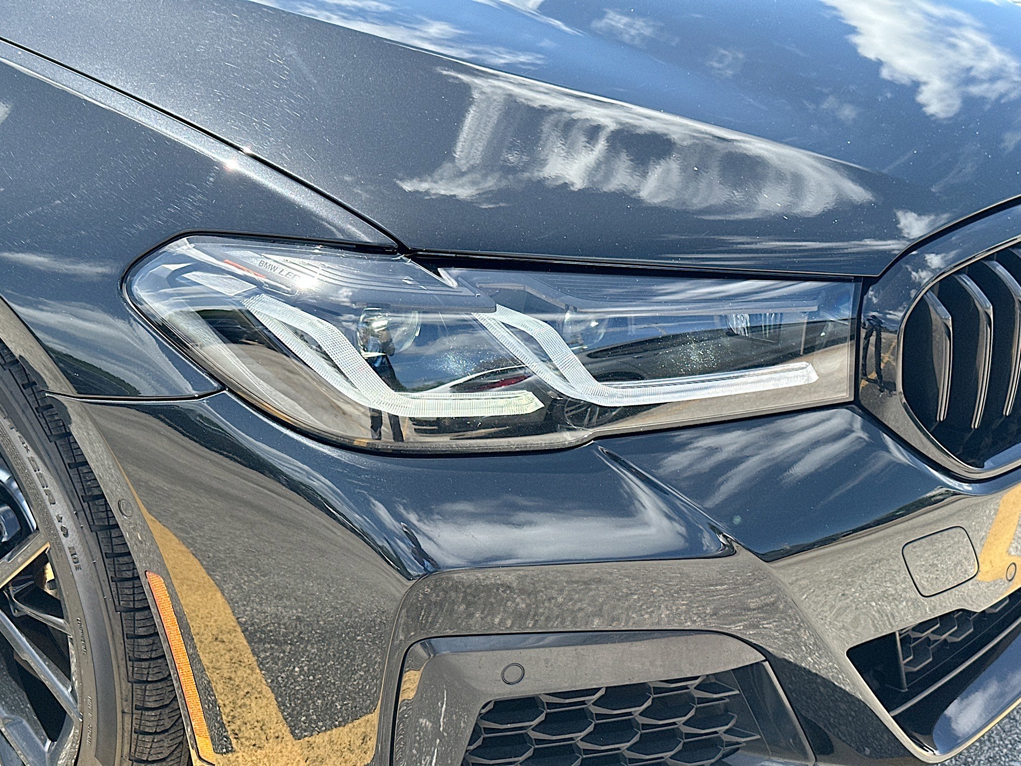 Used 2023 BMW M550i xDrive w/ Executive Package image 27