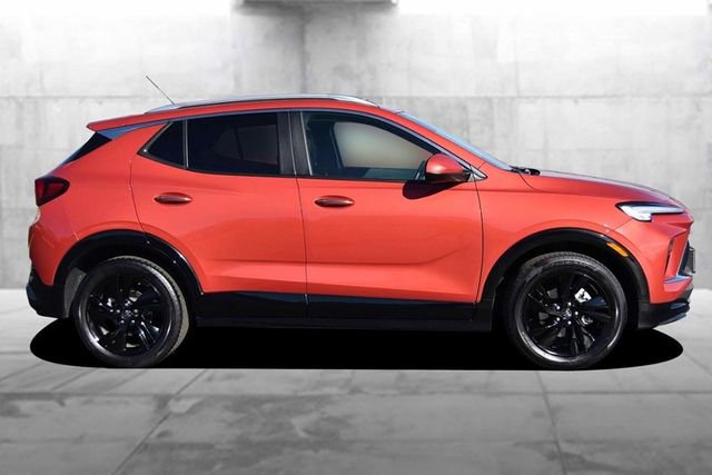 Used 2024 Buick Encore GX Sport Touring w/ Comfort Package image 5