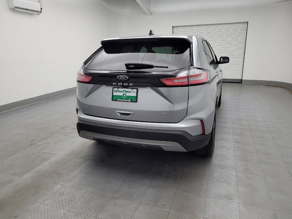 Used 2024 Ford Edge SEL image 7