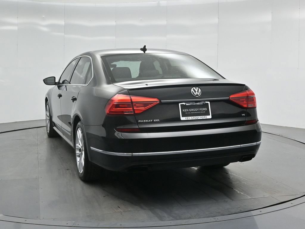 Used 2016 Volkswagen Passat 3.6 SEL Premium image 26