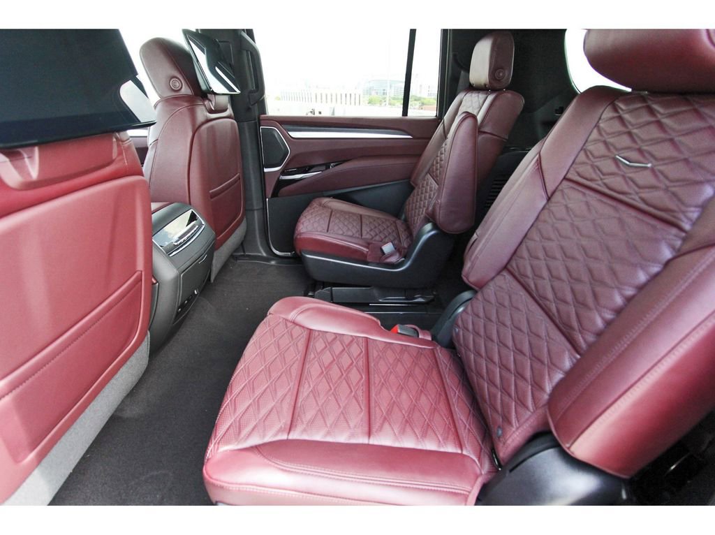 New 2026 Cadillac Escalade ESV Sport image 7