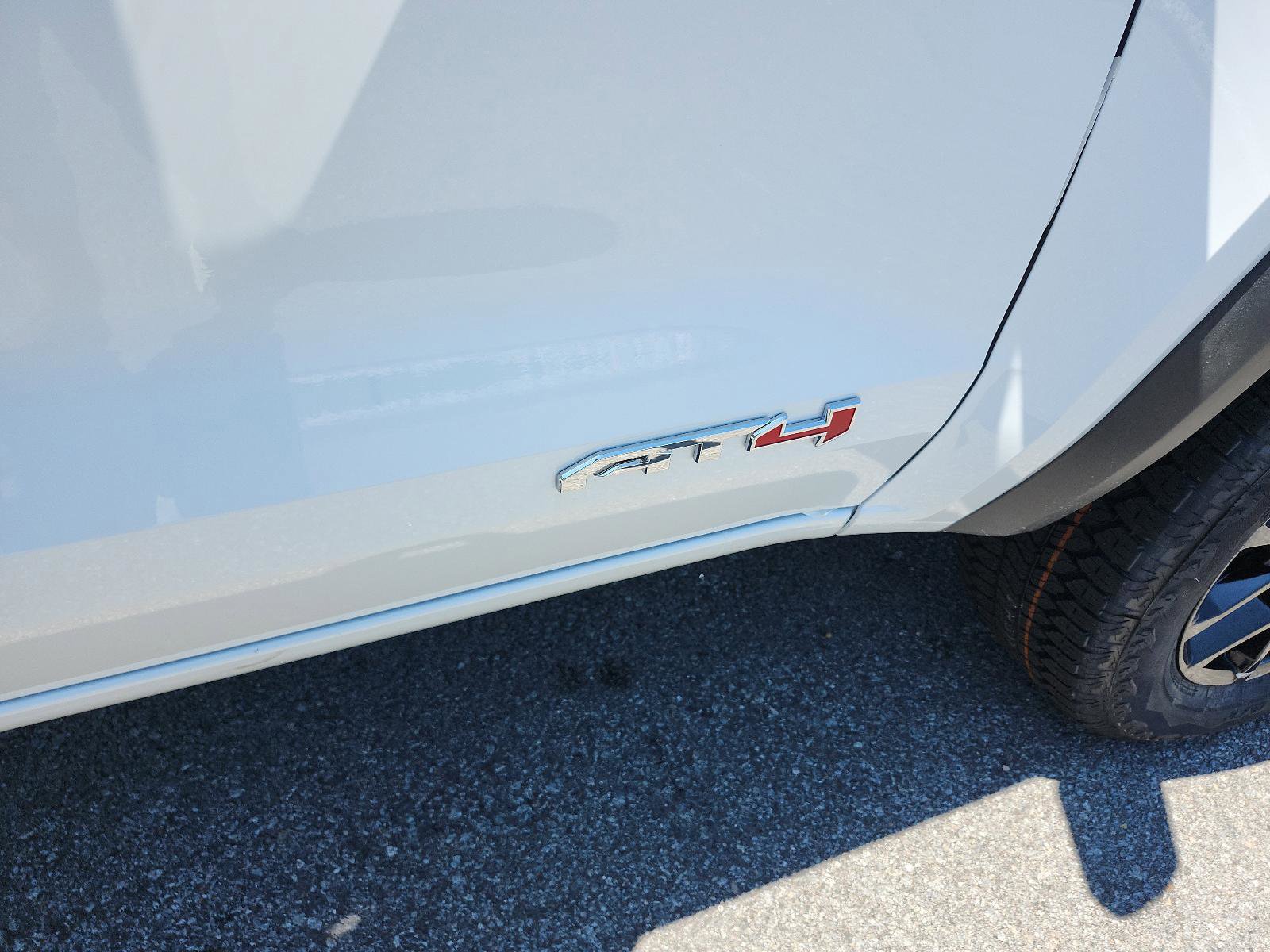 New 2026 GMC Canyon AT4 w/ Technology Plus Package image 4