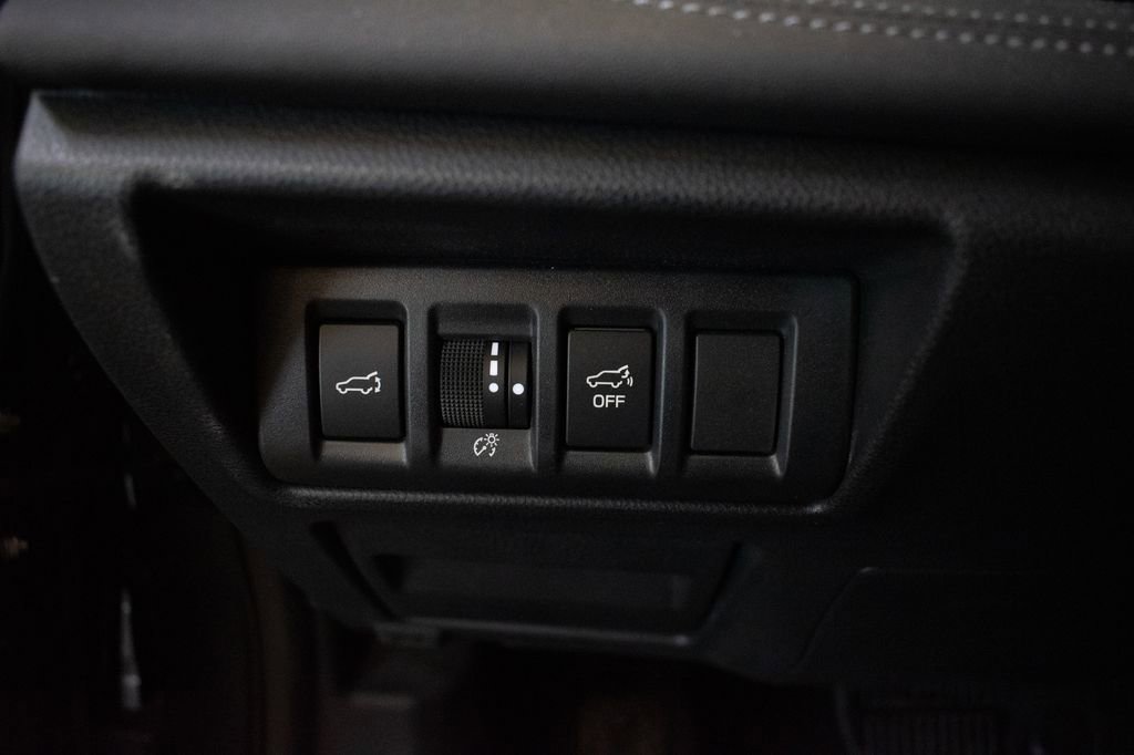 Used 2021 Subaru Outback Touring XT AWD/4WD image 19