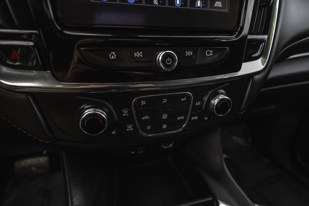 Used 2020 Chevrolet Traverse RS AWD/4WD image 17