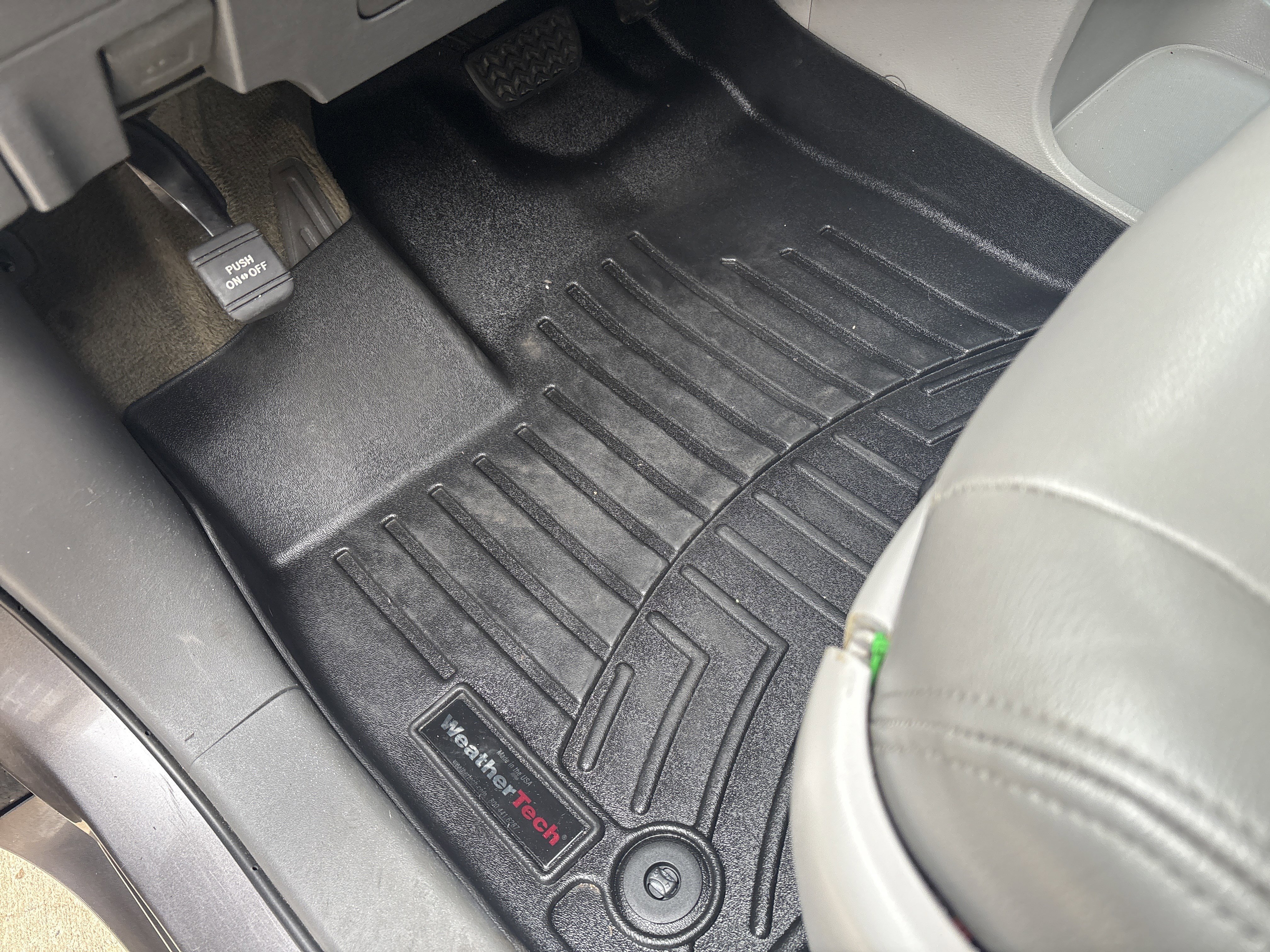 Used 2015 Toyota Sienna XLE image 17