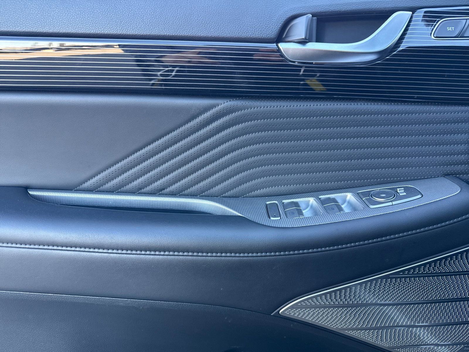 Used 2024 Hyundai Palisade Calligraphy image 10