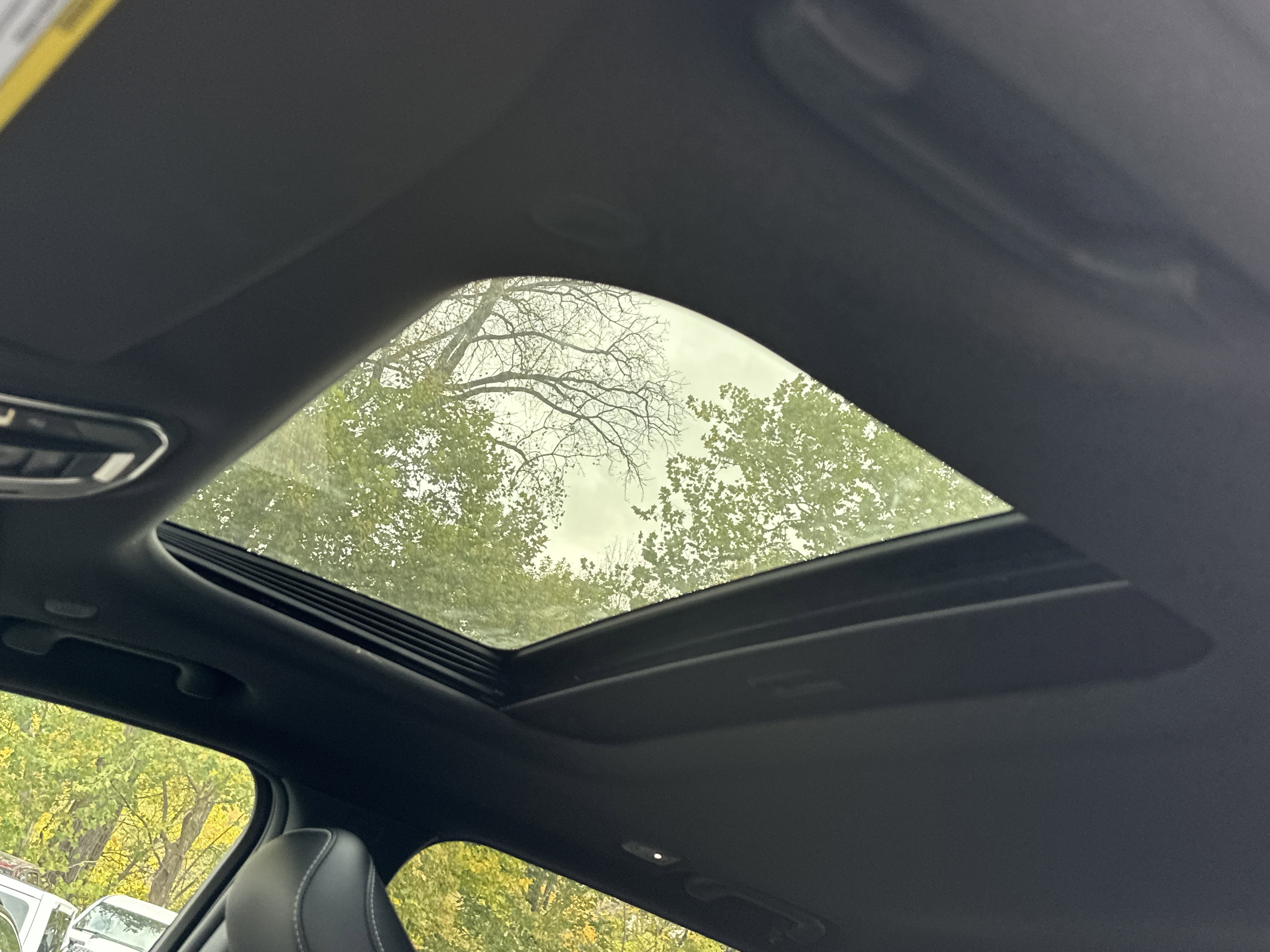 New 2025 Jeep Grand Cherokee Altitude image 13