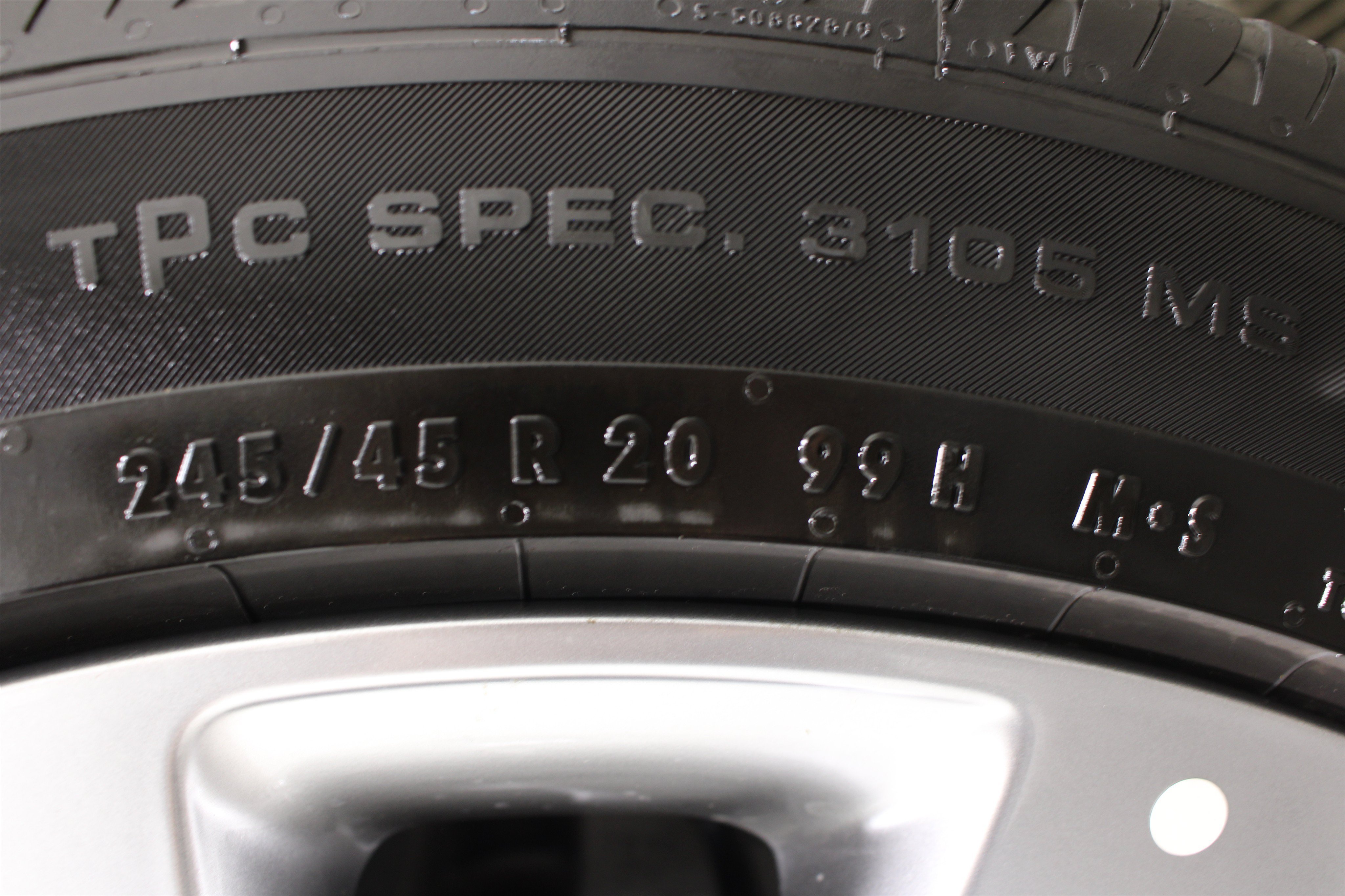 Used 2025 Buick Envision Avenir AWD/4WD image 42