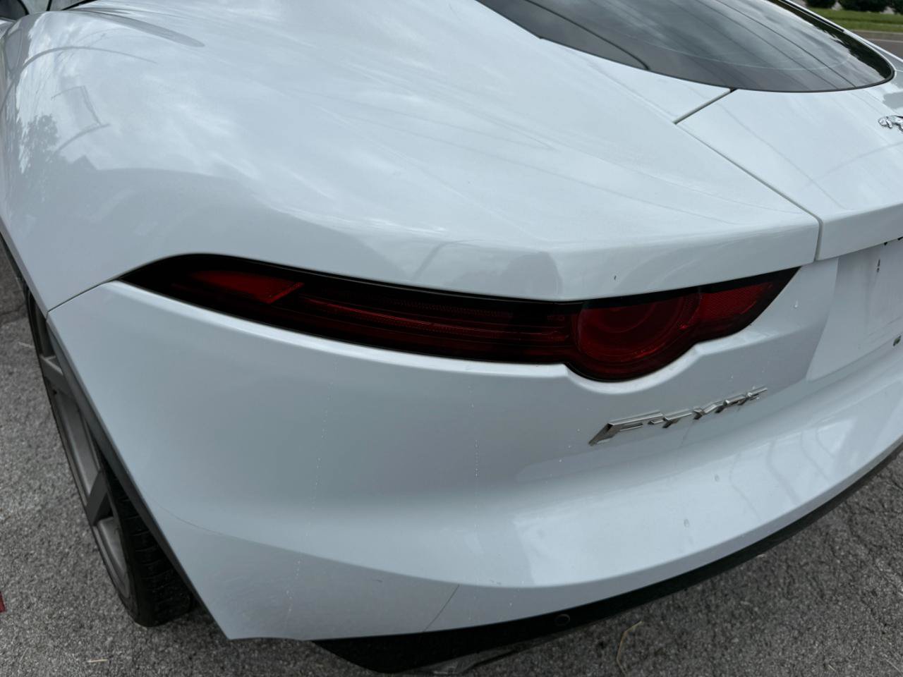Used 2018 Jaguar F-TYPE Coupe RWD image 36