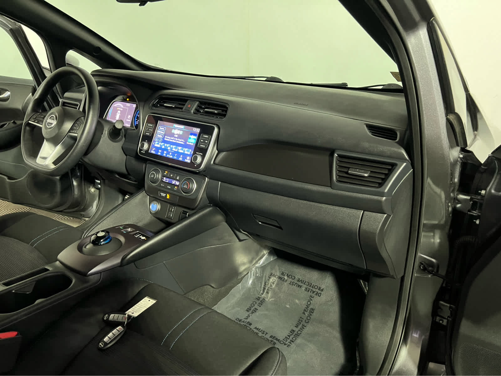 Certified 2023 Nissan Leaf S FWD image 28