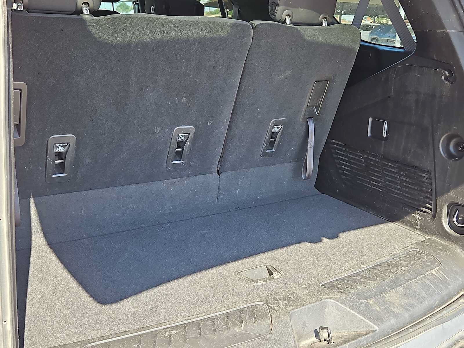 Used 2023 Chevrolet Tahoe LS RWD image 23