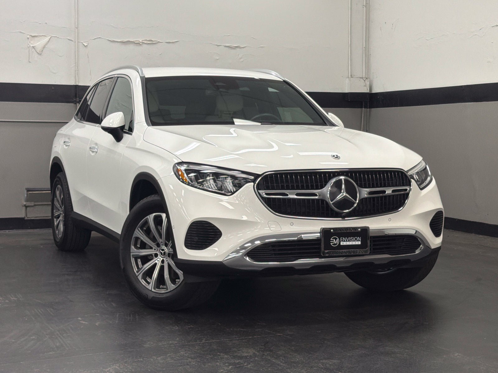 Certified 2026 Mercedes-Benz GLC 300 image 2