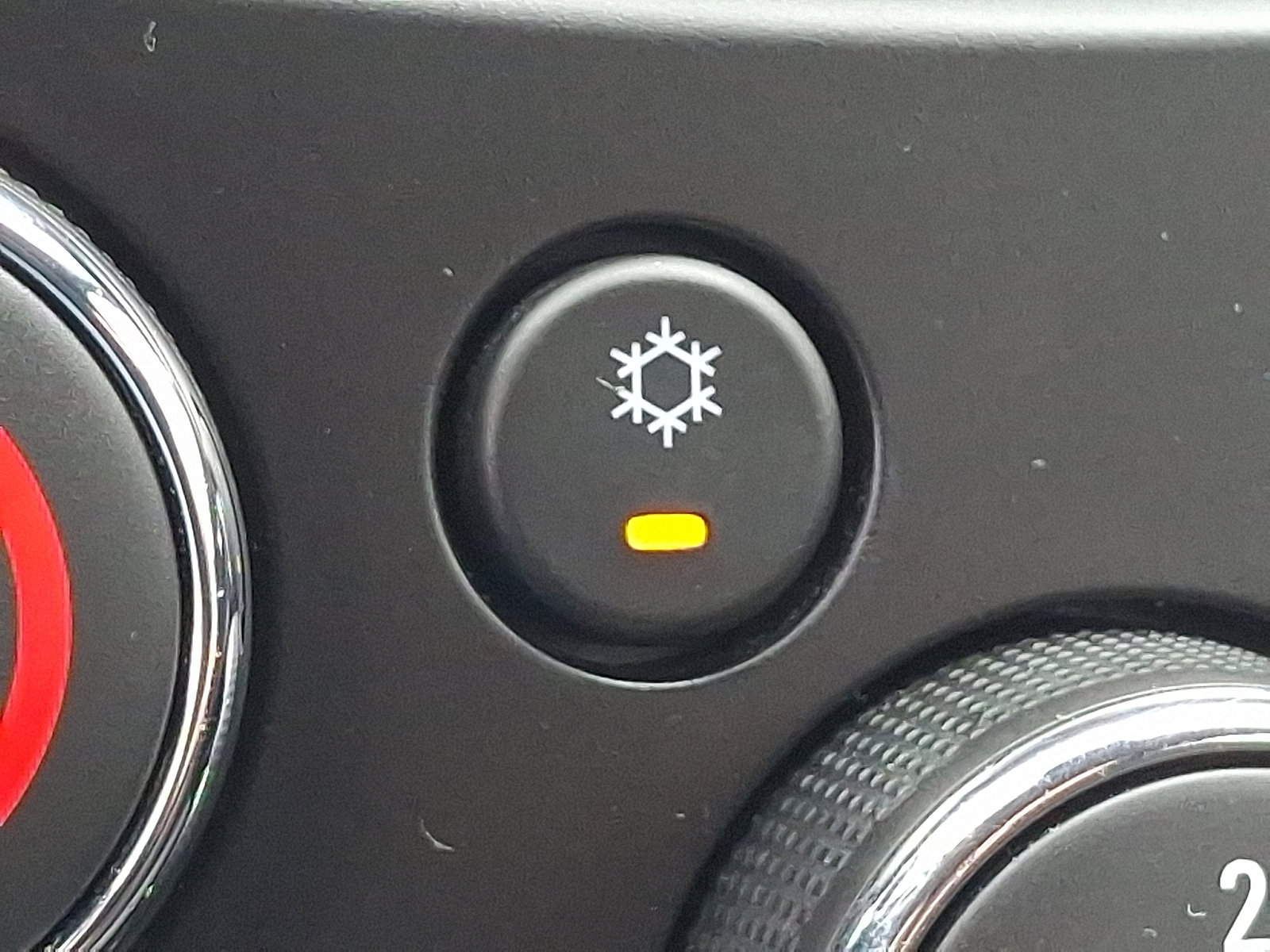 Used 2020 Chevrolet Trax LS image 23