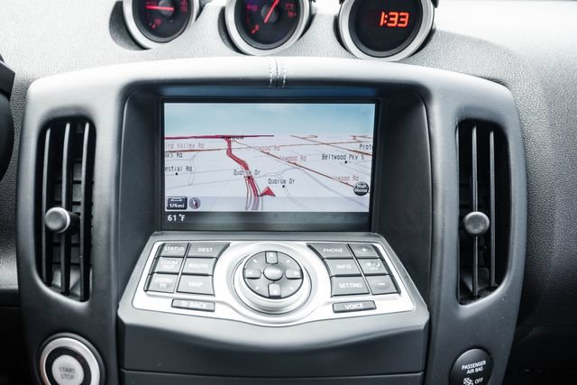 Used 2009 Nissan 370Z Touring RWD image 19