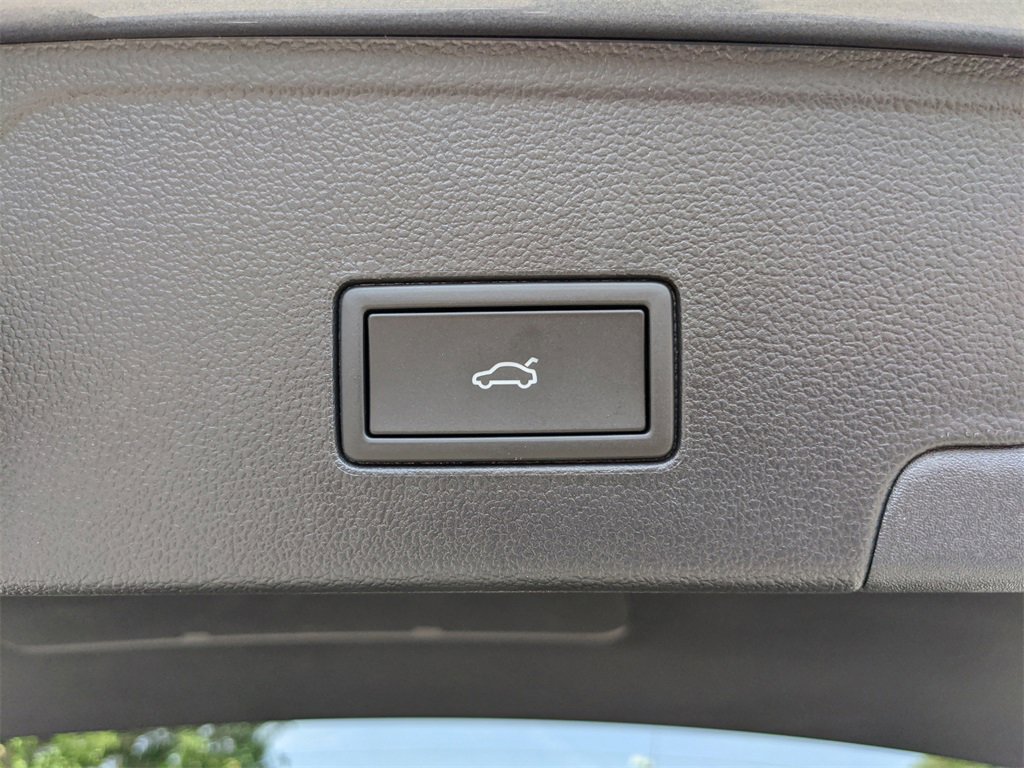 New 2025 Volkswagen Atlas Cross Sport SEL Premium R-Line image 17