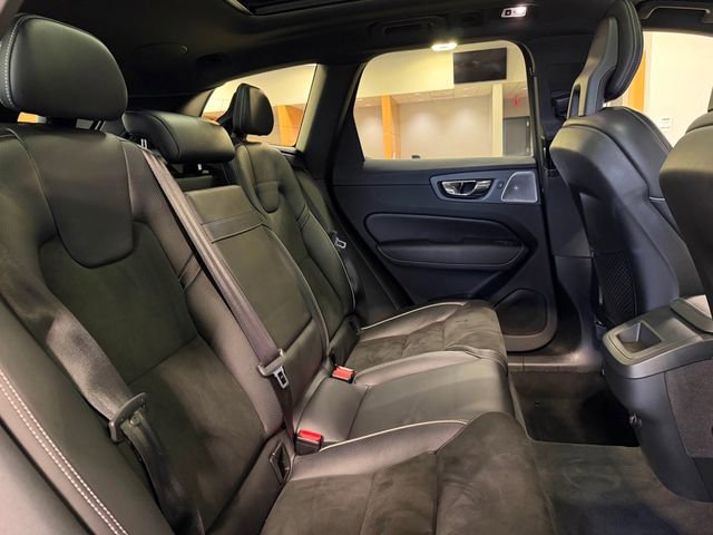 Used 2018 Volvo XC60 T6 R-Design w/ Convenience Package AWD/4WD image 22