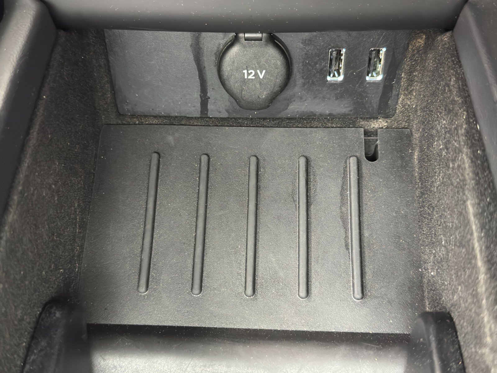 Used 2019 Tesla Model X 75D image 21