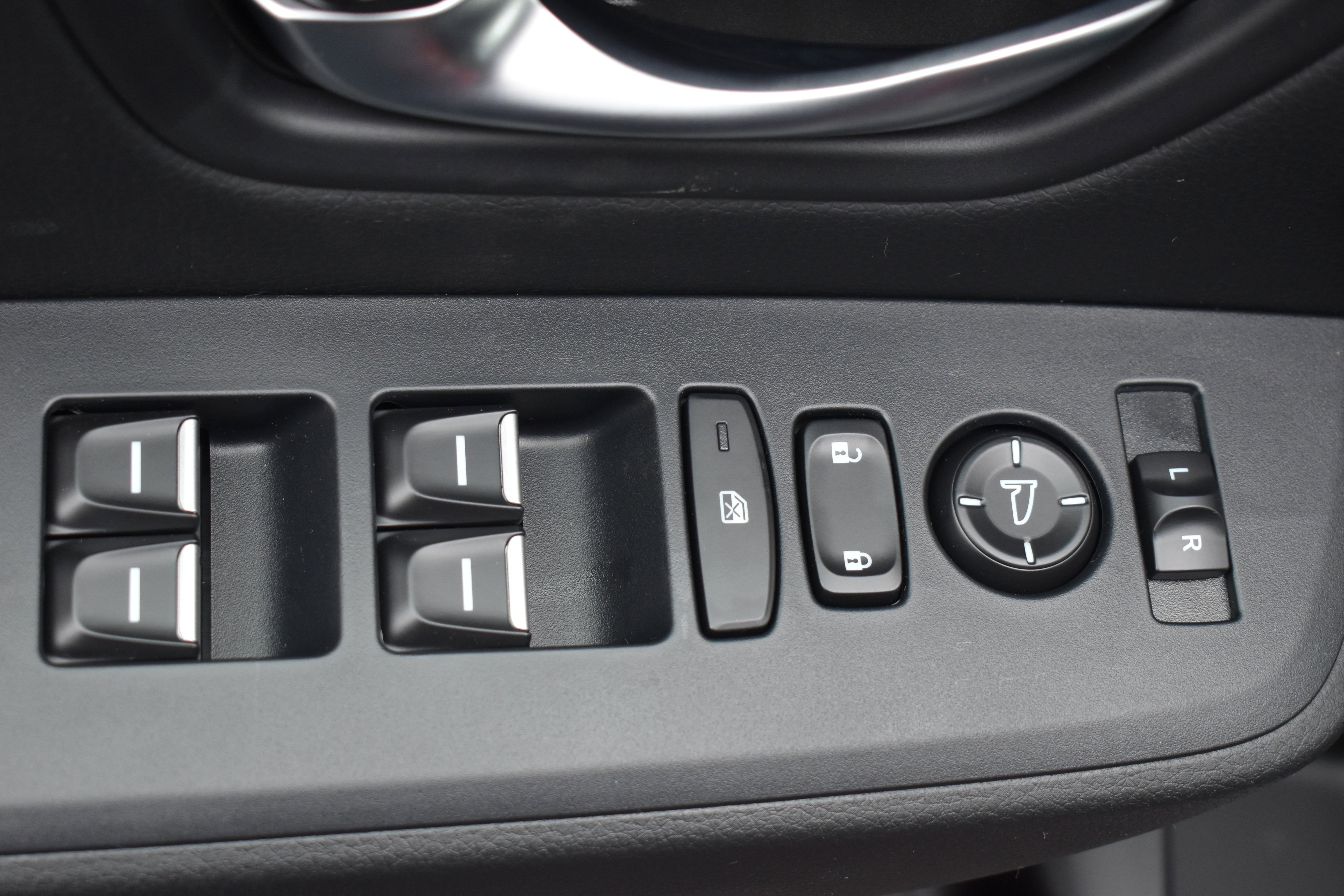 New 2025 Honda Pilot Touring image 10